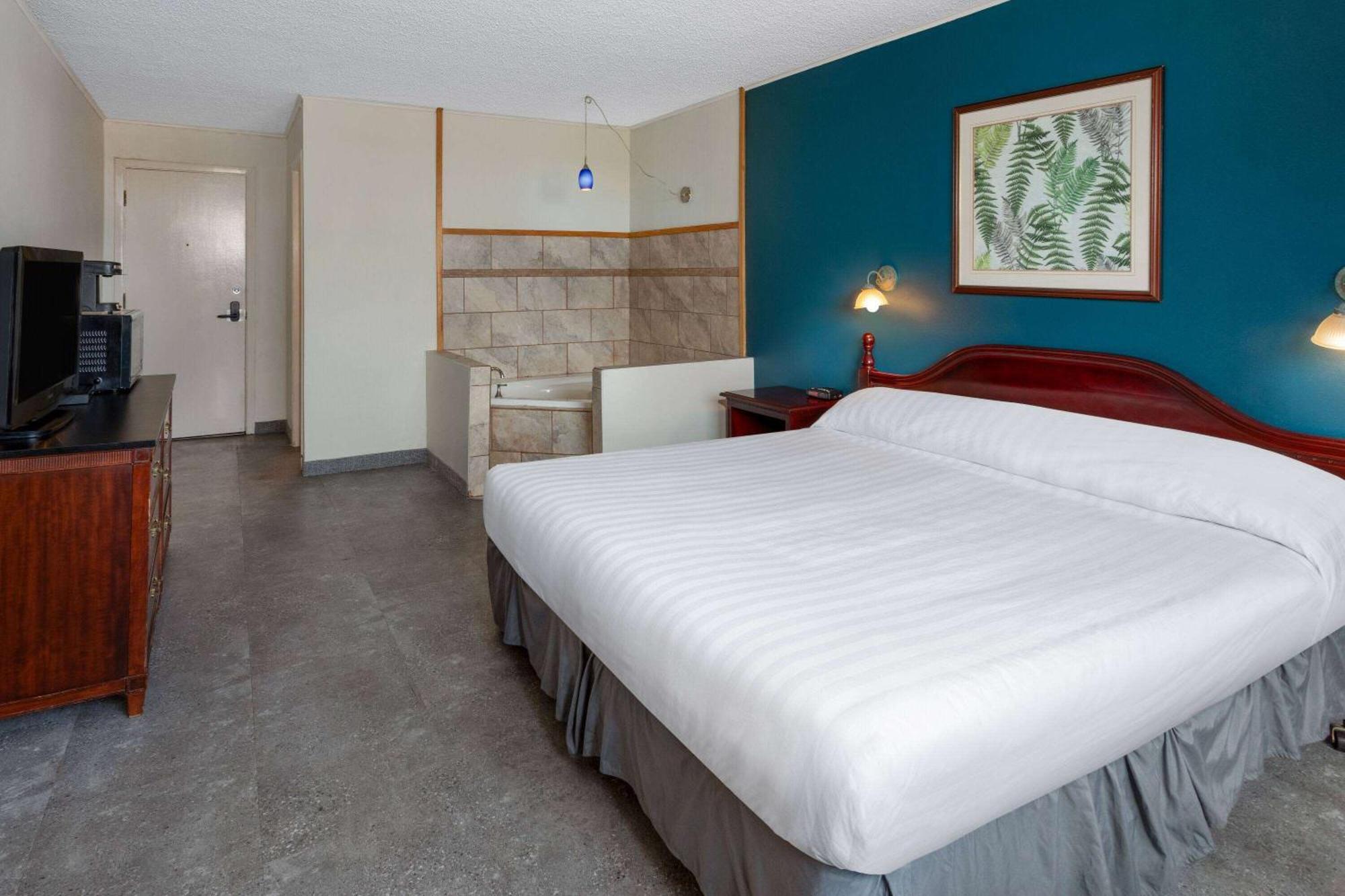 Travelodge By Wyndham アマースト エクステリア 写真
