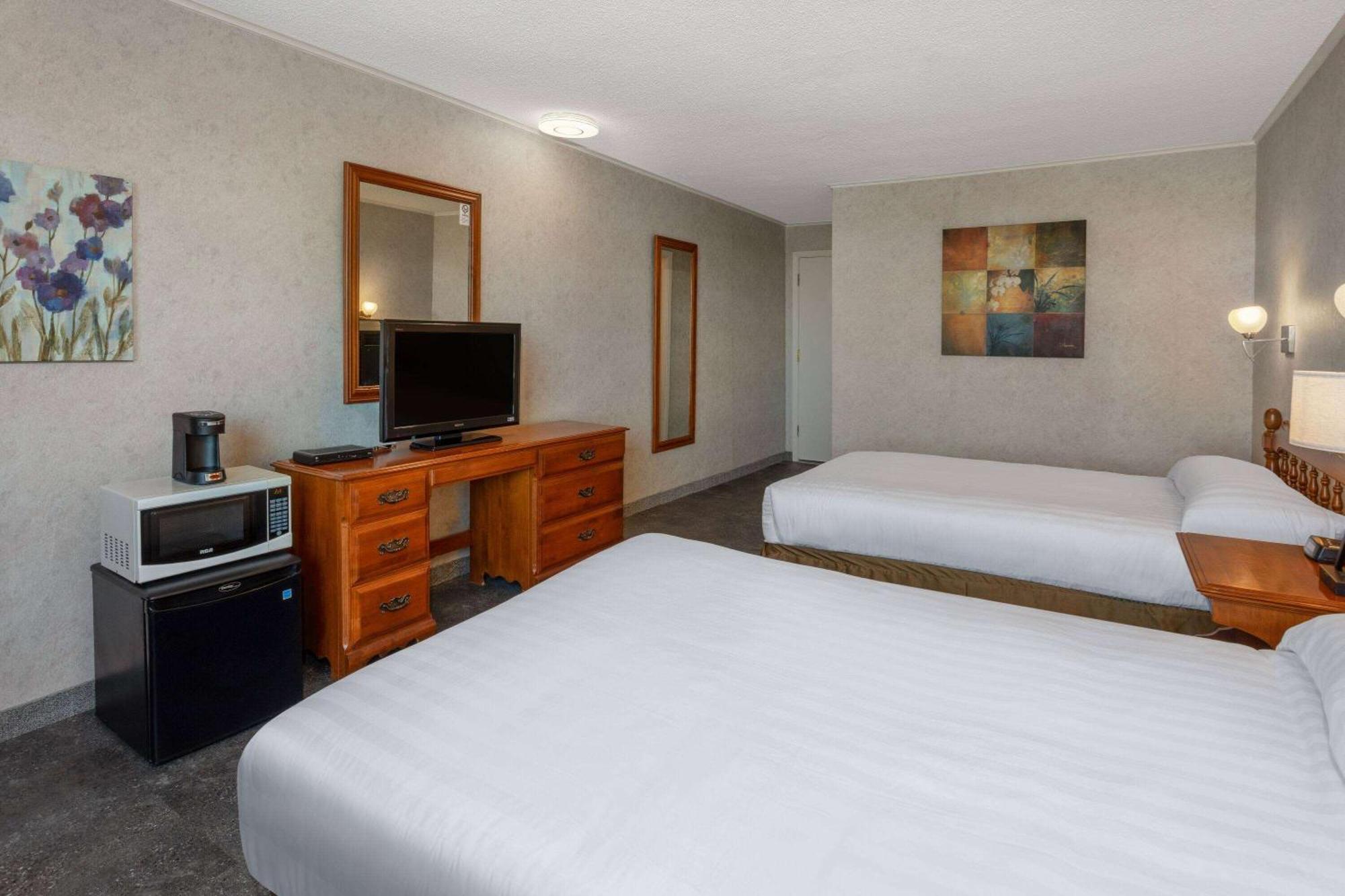 Travelodge By Wyndham アマースト エクステリア 写真